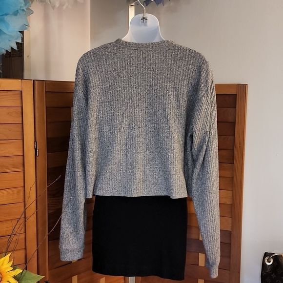 Wild Fable brand cropped sweater - Picture 4 of 8